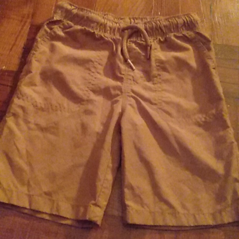 4/$20 Okie Dokie 5T Boy's Khaki Shorts in Dark Tan